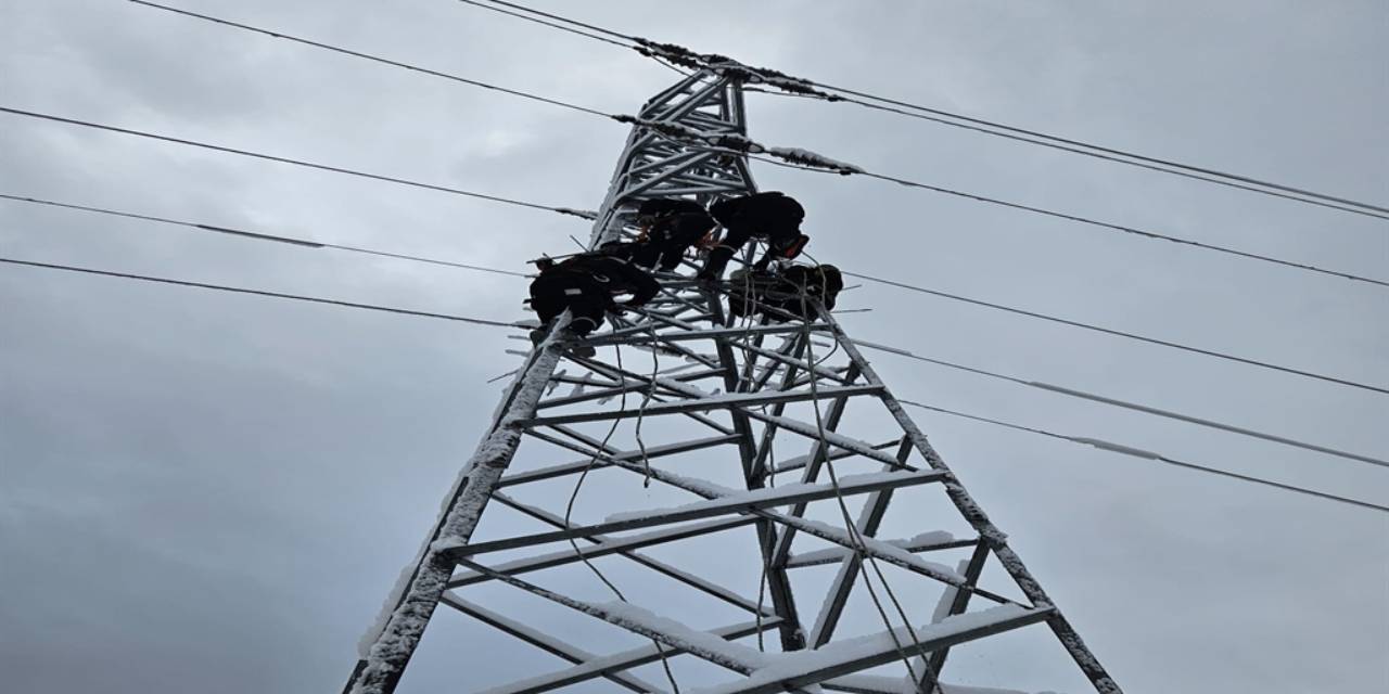 5 ay önce işe başlayan elektrik teknikeri arızayı onarırken hayatını kaybetti